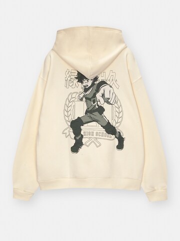 Bluză de molton de la Pull&Bear pe alb