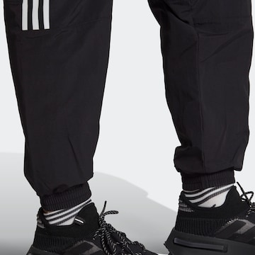 Effilé Pantalon 'Adicolor Classics Trefoil' ADIDAS ORIGINALS en noir