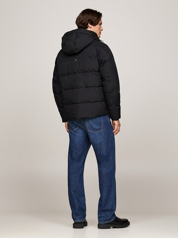 TOMMY HILFIGER Демисезонная куртка 'Rockie' в Черный