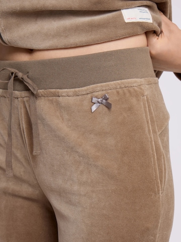 Odd Molly Regular Hose 'Biggi' in Braun