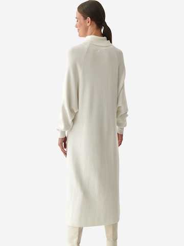 TATUUM - Vestido de malha 'Ronesi' em branco