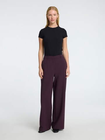 SELECTED FEMME Regular Bandplooibroek in Lila