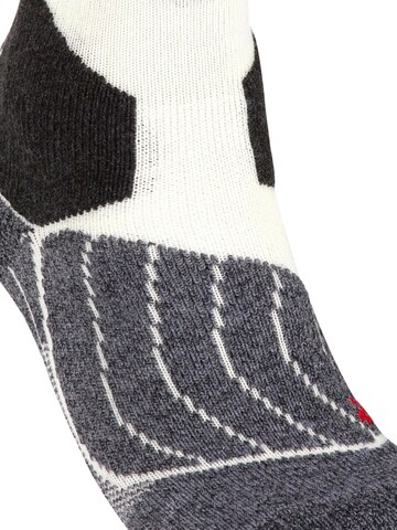 FALKE Athletic Socks 'SK1 Comfort' in White