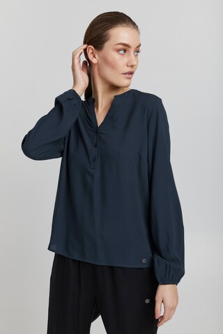 Oxmo Blouse 'Elvy' in Blauw: voorkant