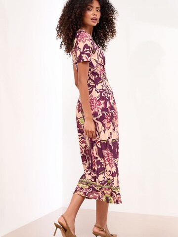 Lipsy Sukienka w kolorze fioletowy