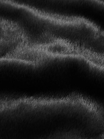 Lipsy Schal in Schwarz