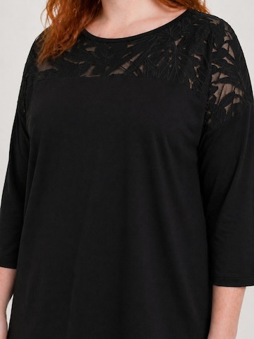 Shape Of You Shirt in Schwarz