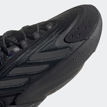 ADIDAS ORIGINALS - Sapatilhas baixas 'Ozelia' em preto