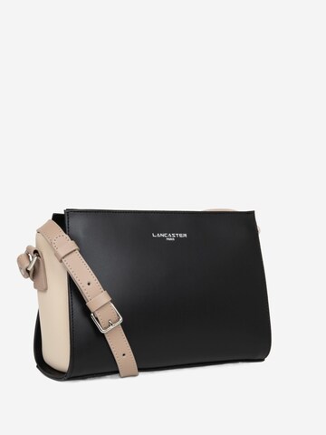 Sac à bandoulière 'Lancaster Sac trotteur Zippée S Smooth Noir - Nude Clair - Nude Foncé' LANCASTER Paris en noir