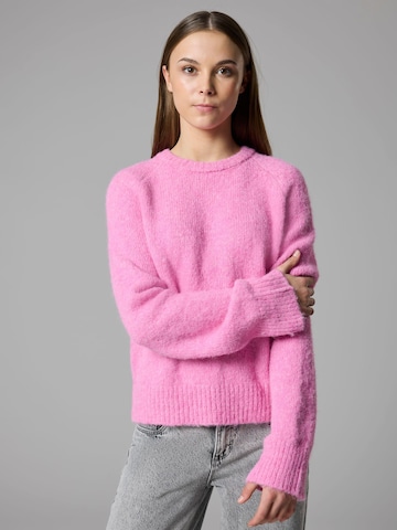 Pull-over LMTD en rose : devant