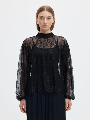 SELECTED - Blusa en negro: frente