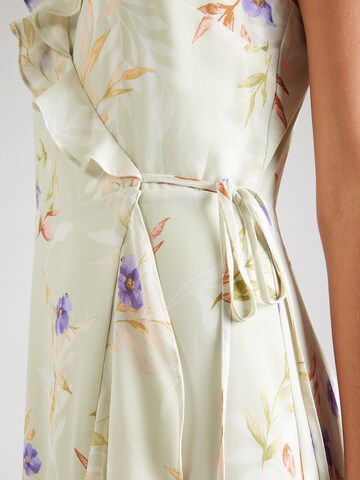 ABOUT YOU Платье 'Soraya' в Зеленый