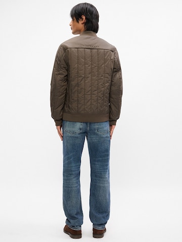 LindberghPrijelazna jakna - smeđa boja: stražnji dio