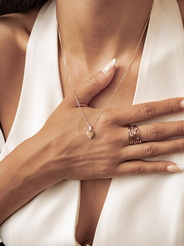 Collana 'Minimalist Heart Pendant' di Hey Happiness in oro