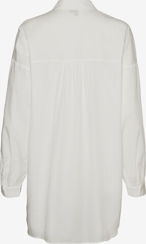 Camicia da donna 'Bina' di VERO MODA in bianco