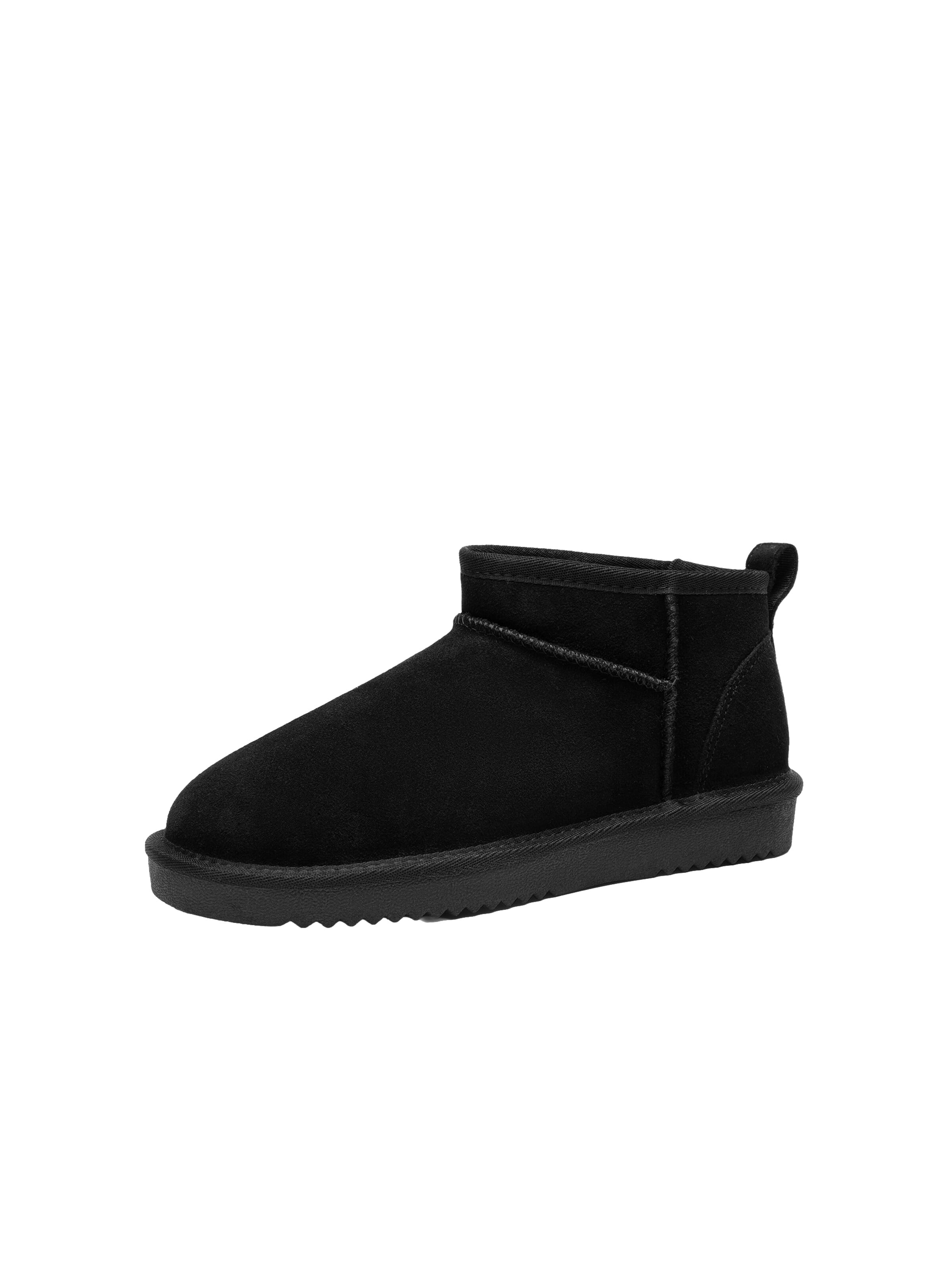 Dream Pairs Boots in Black