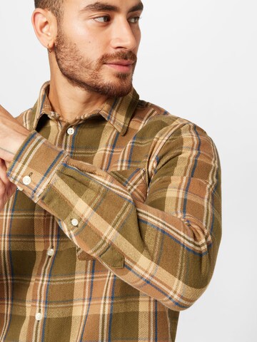 Comfort fit Camicia di KnowledgeCotton Apparel in marrone