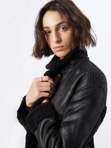 HOLLISTER Winter coat in Black