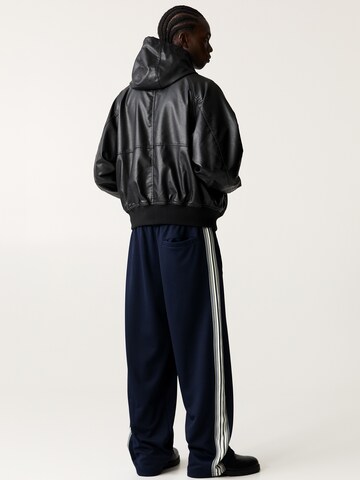 Pull&Bear Jacke in Schwarz