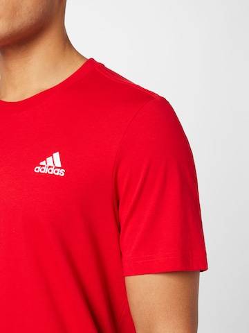 ADIDAS SPORTSWEAR Функционална тениска 'Essentials' в червено