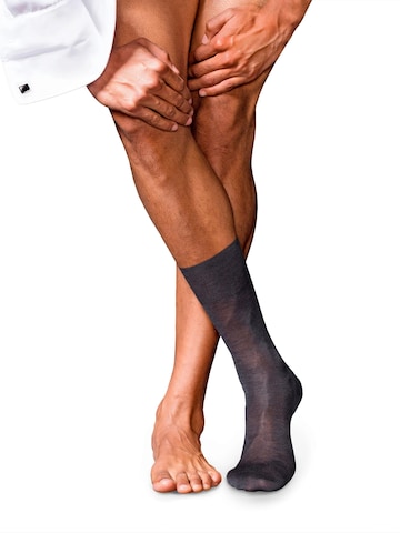 FALKE Socken 'No. 9 Pure Fil d´Écosse' in Grau: Vorderseite