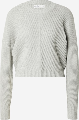 HOLLISTER Sweater in Grey: front