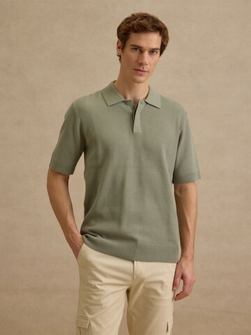 DAN FOX APPAREL Футболка 'Mailo' в Зеленый: спереди