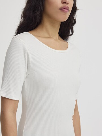 ICHI - Camiseta ' IHPALMER RIB SS ' en blanco