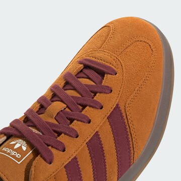 ADIDAS ORIGINALS - Zapatillas deportivas bajas 'Gazelle' en marrón