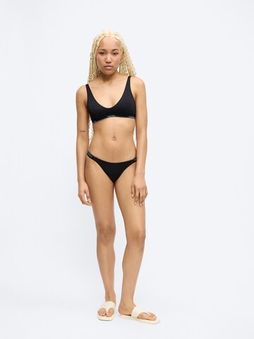 Calvin Klein Swimwear Dół bikini w kolorze czarny