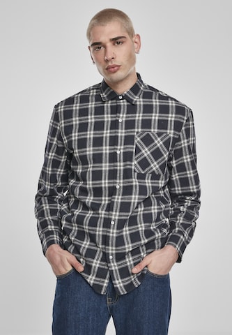 Urban Classics Regular fit Button Up Shirt in Black: front