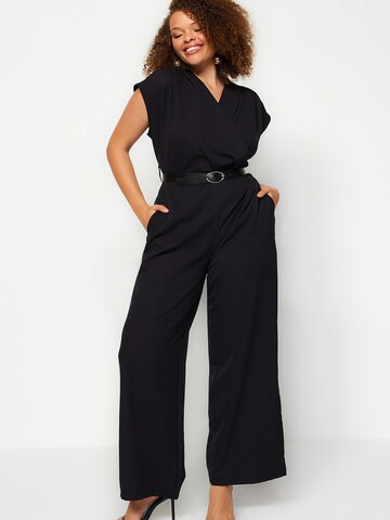 Trendyol Curve - Jumpsuit en negro: frente