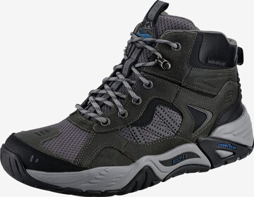 SKECHERS Boots in Grau: front