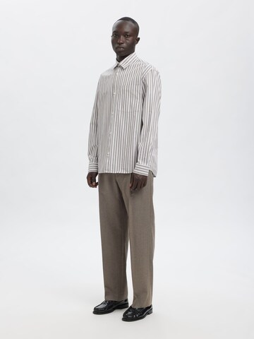 SELECTED Regular Pleated Pants in Brown
