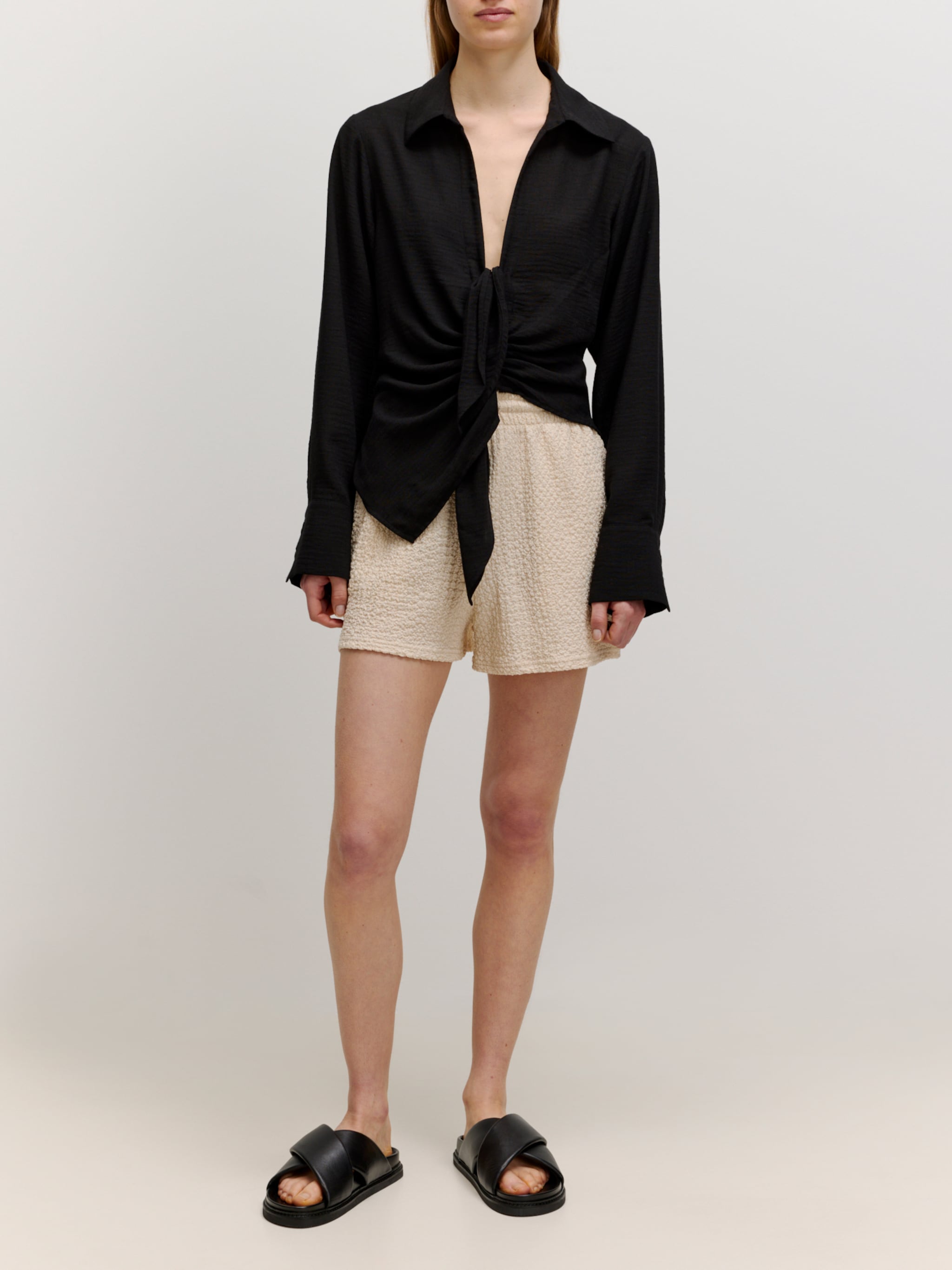 EDITED Produkte Bluse 'Rosina' schwarz