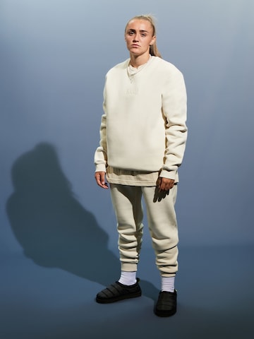 FCBM Sweatshirt 'Jim' in White