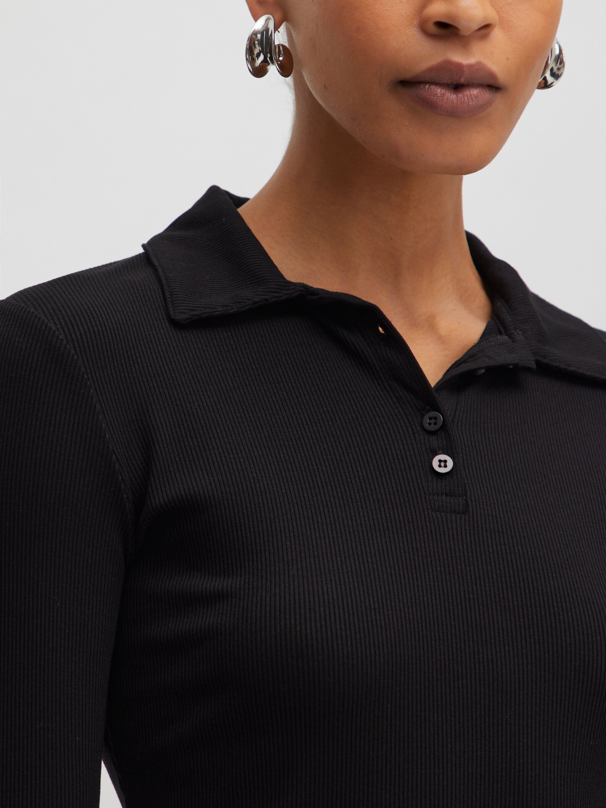 EDITED Productos Camiseta 'Olana' negro