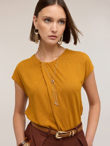 MOTIVI Shirt in Geel