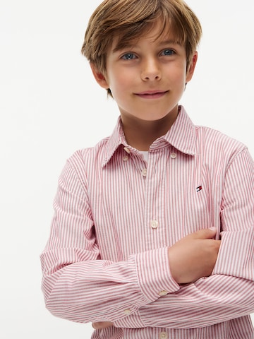 Coupe regular Chemise 'Essential' TOMMY HILFIGER en rouge