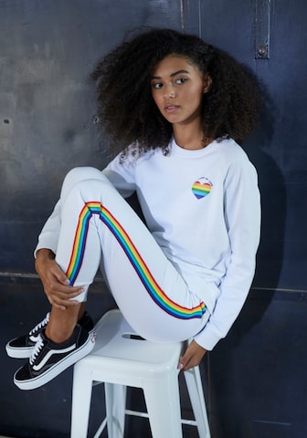 Coupe slim Pantalon 'Pride' LASCANA en blanc