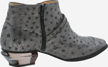 TIGGERS Ankle Boots in Grey