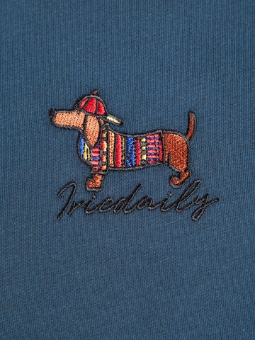 Tricou 'Dacksi' de la Iriedaily pe albastru