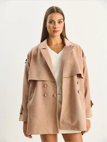 Bianco Lucci Tussenmantel in Beige