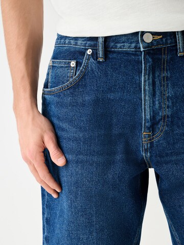 Next Regular Shorts in Blau