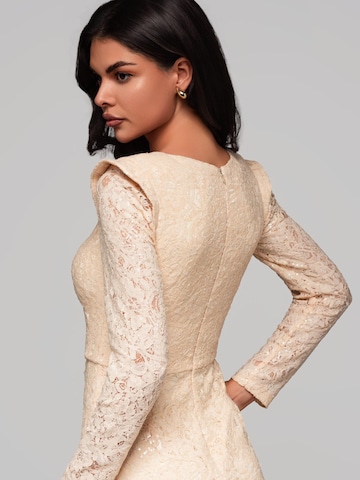 Abito da sera di Ombre in beige: frontale