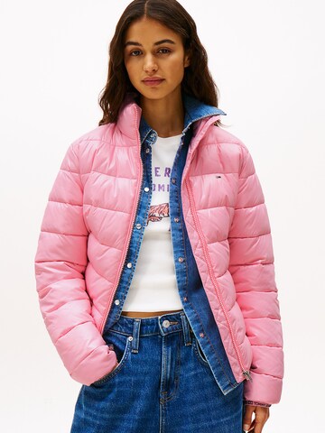 Giacca di mezza stagione 'Essential' di Tommy Jeans in rosa: frontale
