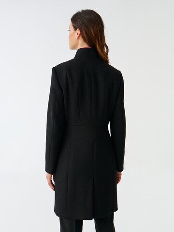 TATUUM Ανοιξιάτικο και φθινοπωρινό παλτό 'VADIKA' σε μαύρο