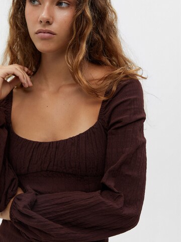 Robe Pull&Bear en marron