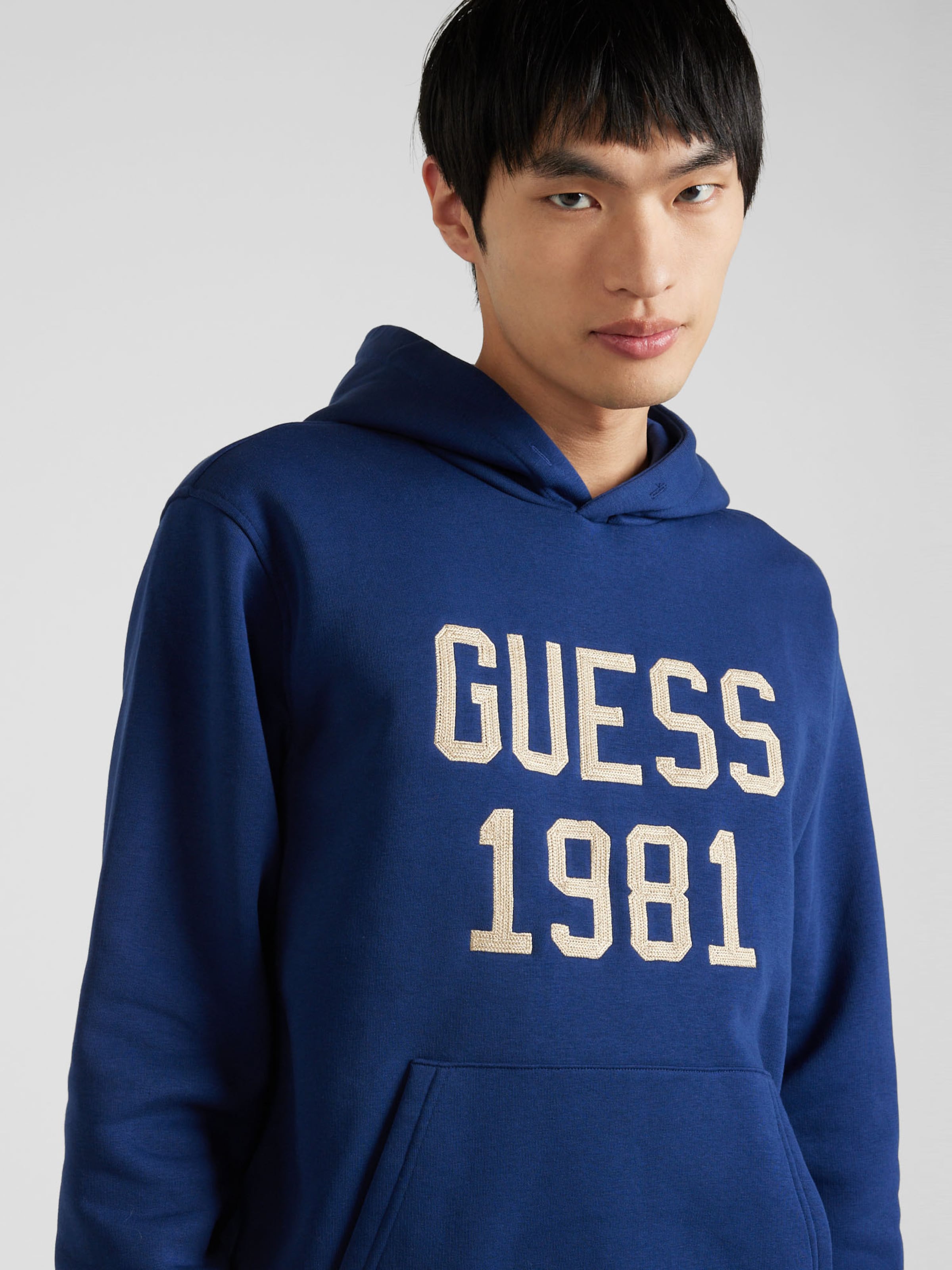 GUESS Sweatshirt in Dark Blue ABOUT YOU