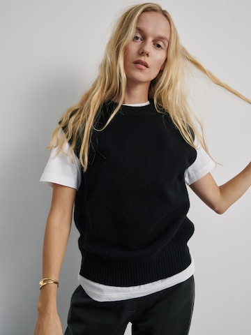 ABOUT YOU x Marie von Behrens - Pullover 'Lilli' em preto: frente